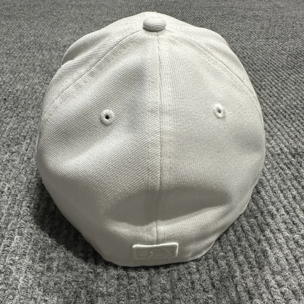 Los Angeles Dodgers Hat Cap Fitted Mens 7 3/8 White MLB Baseball New Era‎